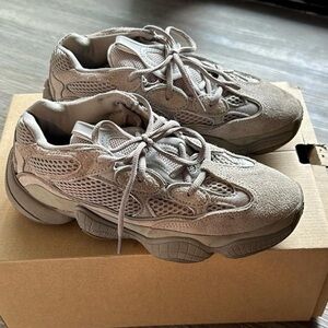 Yeezy 500